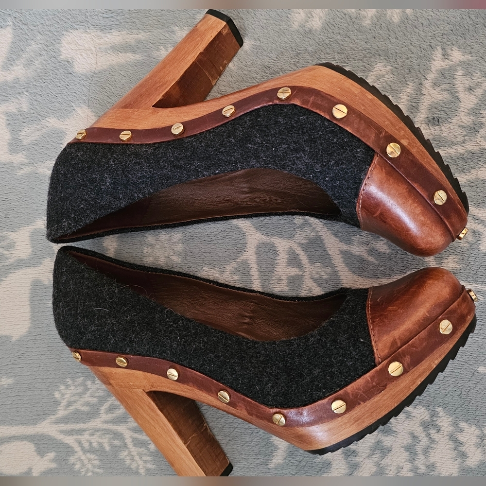 *SOLD* Tory Burch Women's Size 9.5 Heels